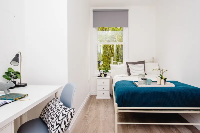 Flat C, 25 Lister Gate - Luxury 5 Bed City Centre Apartment - Thumbnail 5